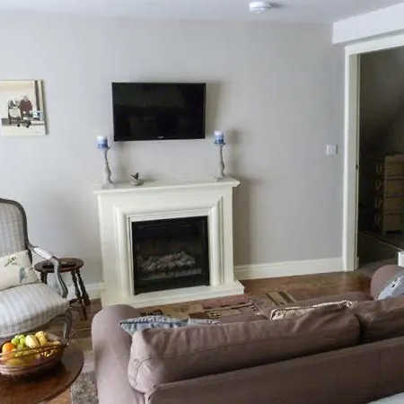 Grace Cottage, Richmond Apartman *